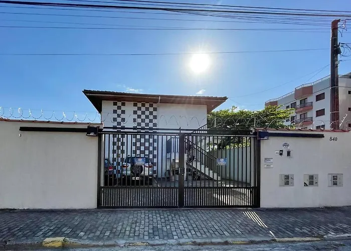 Apto Funcional próximo a Orla do Centro HS5 Ubatuba